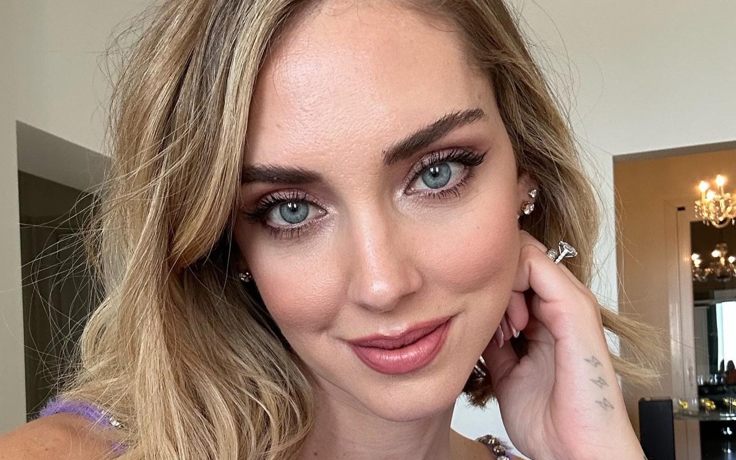 Chiara Ferragni A Seno Nudo Alla Sfilata Di Dior