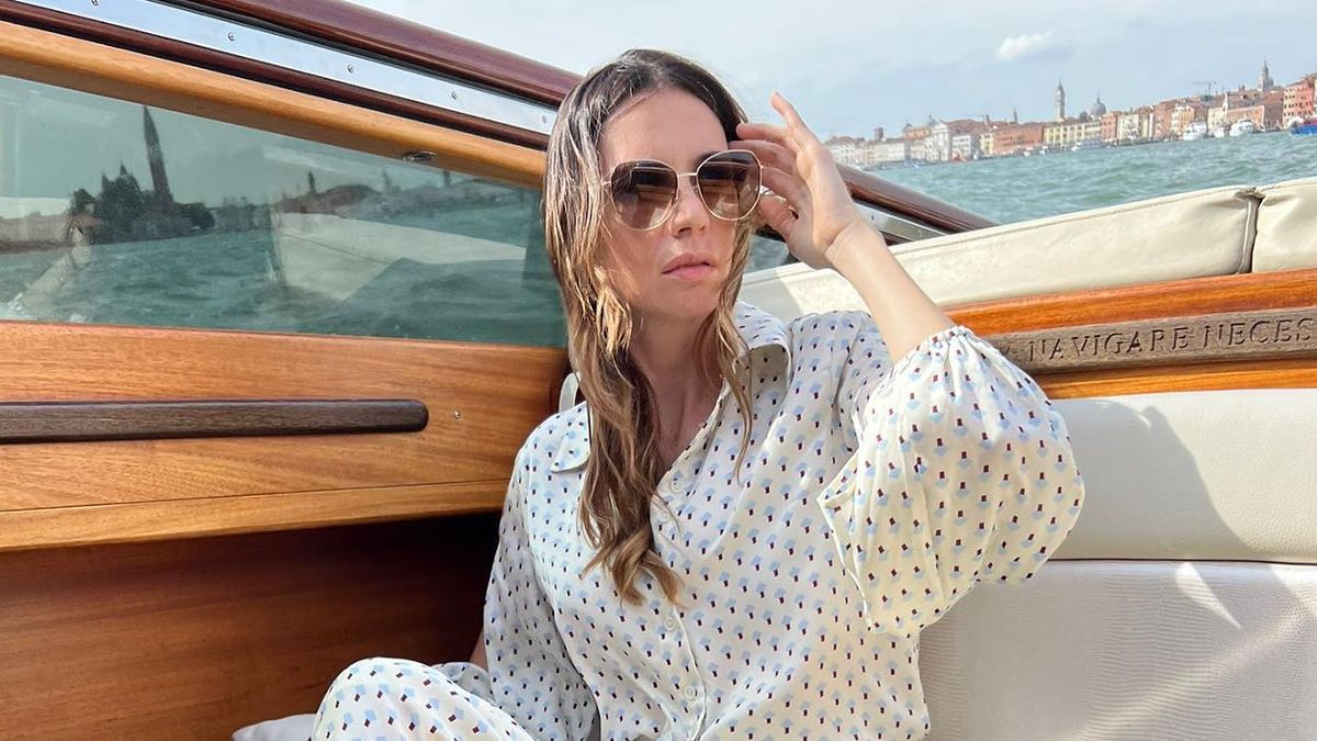 Emanuela Fanelli parla della vita privata: “Sono single, ho subito molestie a 18 anni”