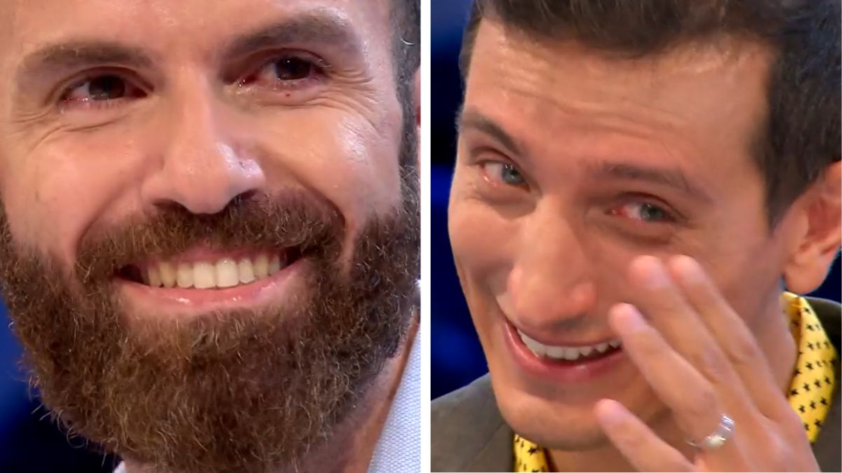 Ad “Affari Tuoi” vince l’amore. Fabio e Domingo: “Stiamo insieme da tre anni e mezzo”