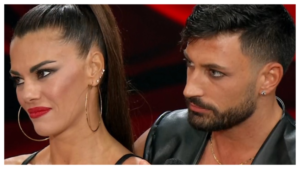 Mariotto critica Bianca Guaccero e Giovanni Pernice: il ballerino palermitano perde le staffe