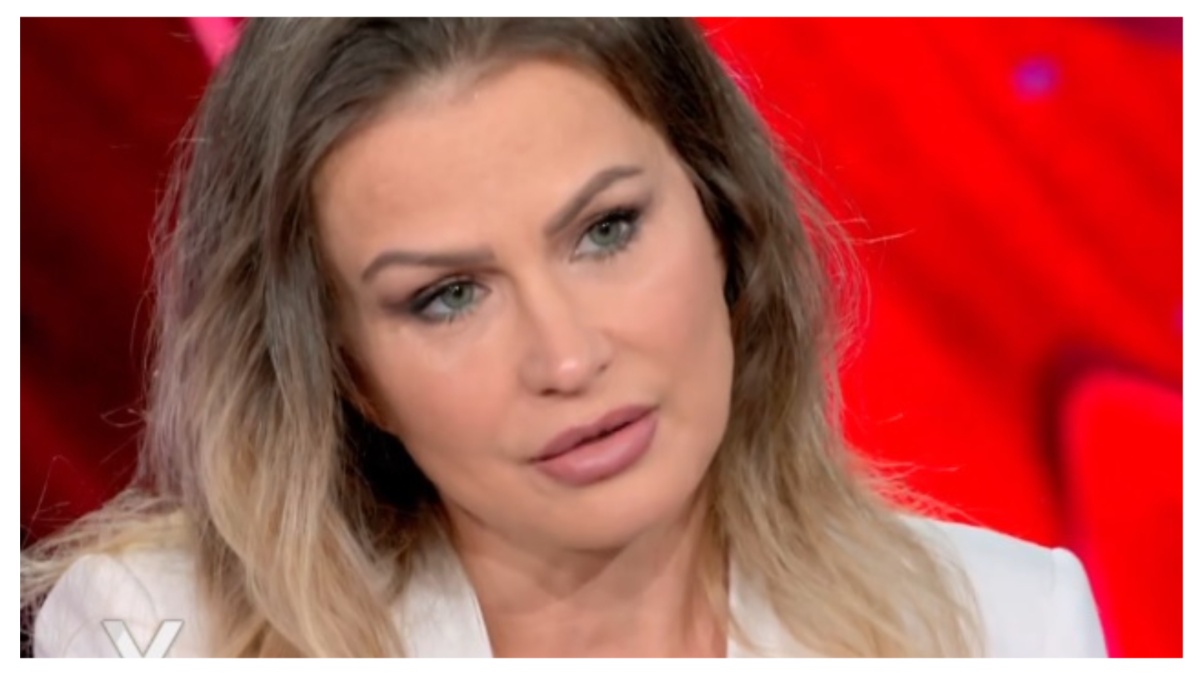 Eva Henger a “Verissimo”: “Mi sono pentita di aver fatto i film p0rno”